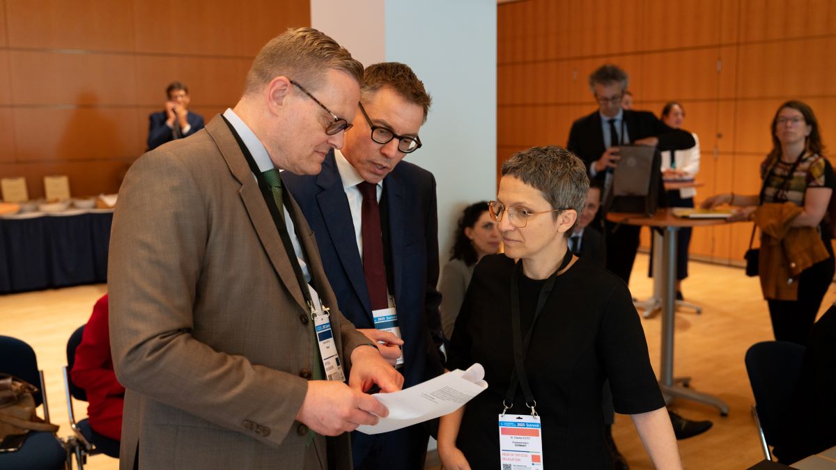 Staatssekretärin Claudia Stutz auf dem ITF in Leipzig beim Executive Workshop zur Ukraine. Staatssekretärin Claudia Stutz auf dem ITF in Leipzig beim Executive Workshop zur Ukraine.