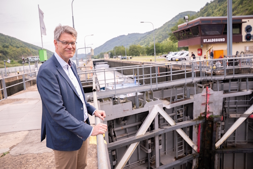 Patrick Schnieder an der Schleuse St. Aldegund Patrick Schnieder an der Schleuse St. Aldegund